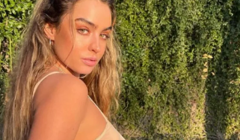 What is Sommer Ray’s net worth?